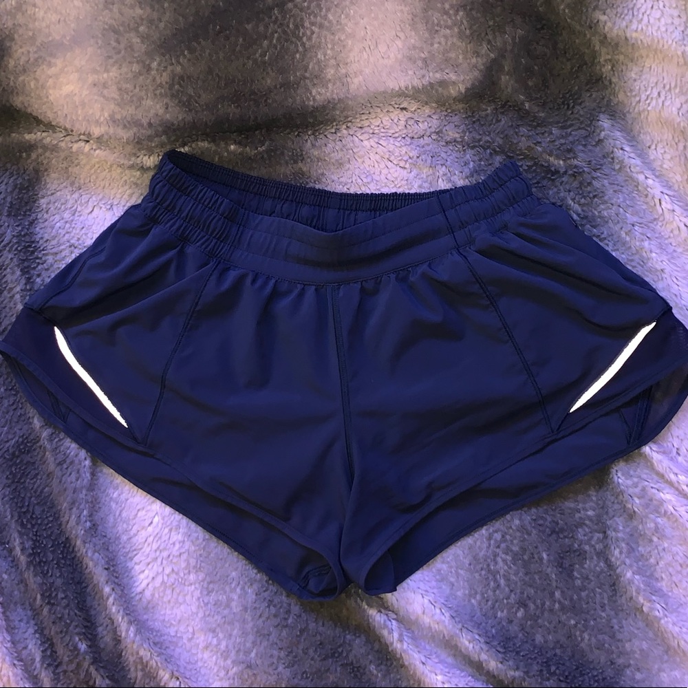 Lululemon Hotty Hot Short 2.5”